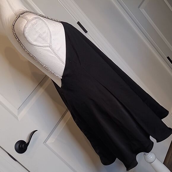 Nasty Gal Black Flowy Lined Dress with Rhinestones - Picture 3 of 8